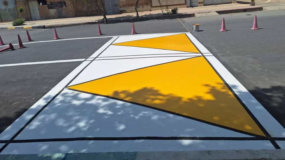 نقش خطوط ترافیکی