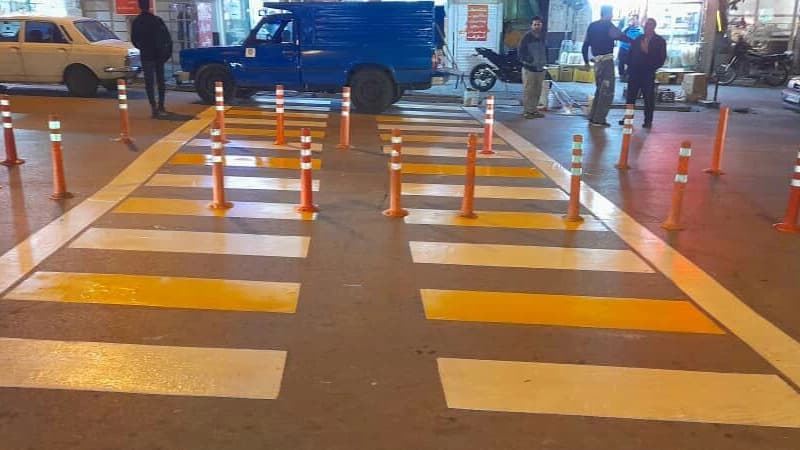 Momzai'nin sokak hatları